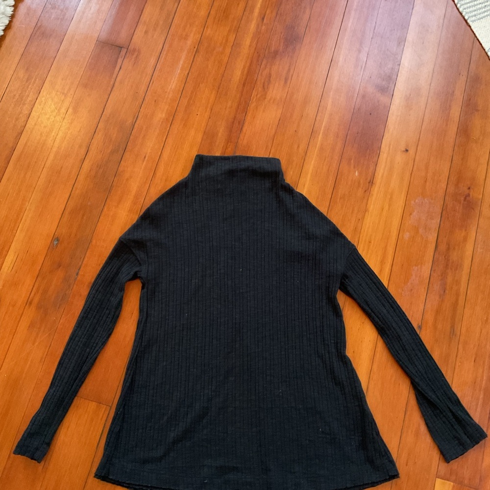 Love Riche Dark Gray Ribbed Sweater - Picture 2 of 4